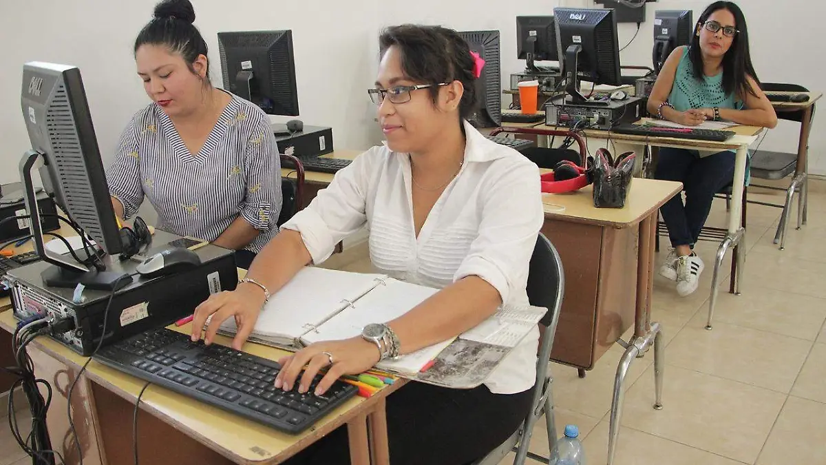 25 MIGUEL 5 Cupo lleno en talleres de autoempleo de DIF Torreón